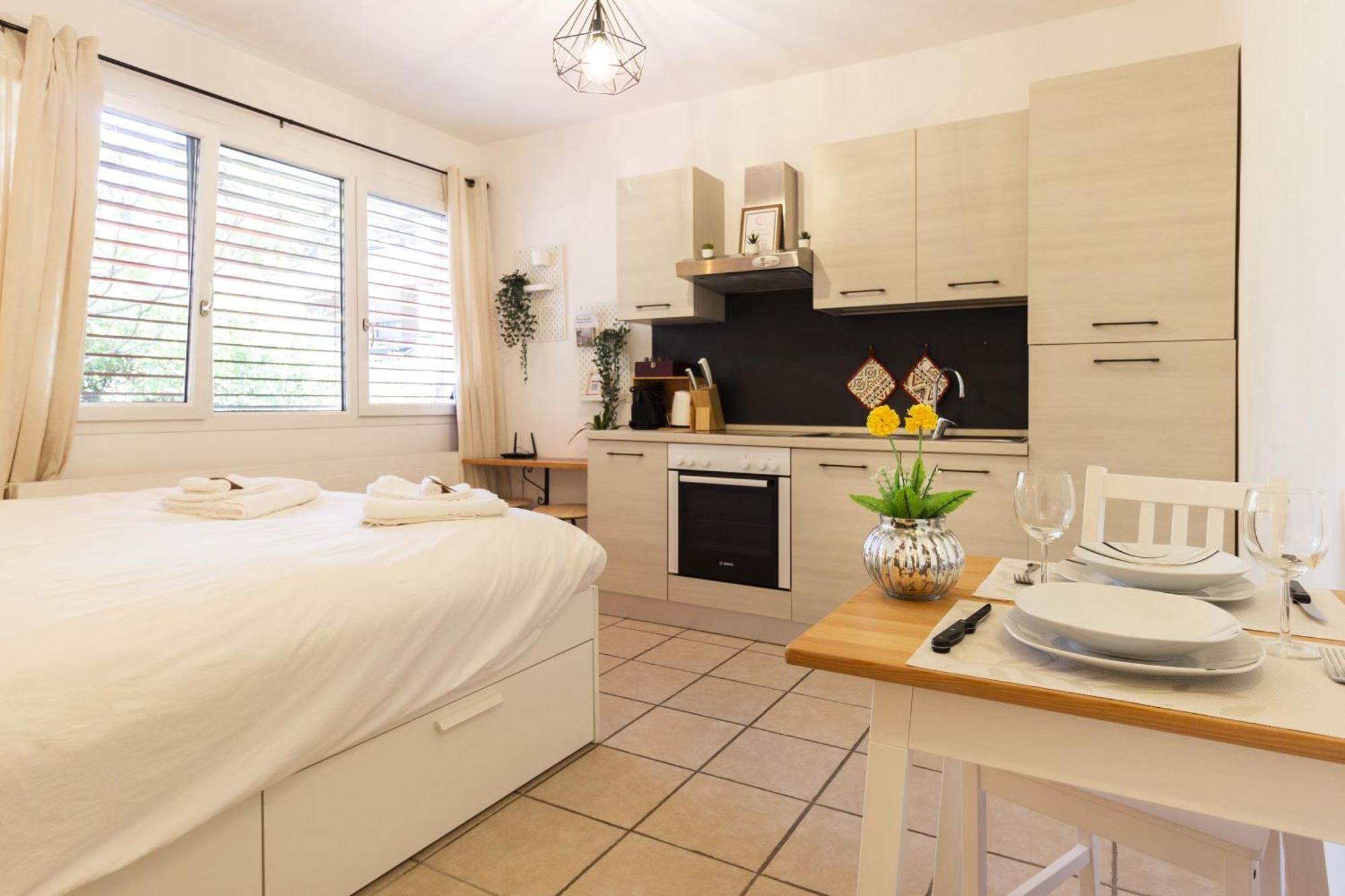 Bnb La Piccola - Free Parking Lugano Esterno foto